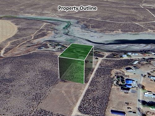 .96 Acre Idaho Mountain-View Lot : Fairfield : Camas County : Idaho