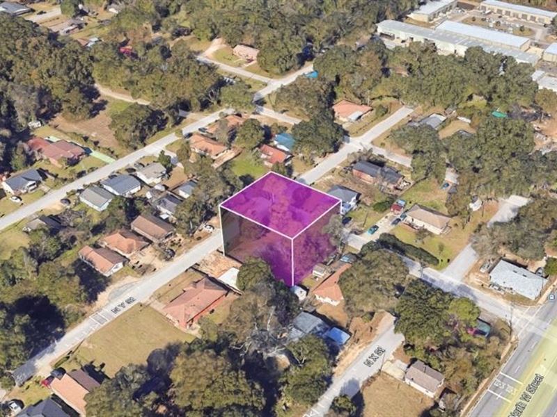 Cash Deal for Great 0.208 Acre : Pensacola : Escambia County : Florida