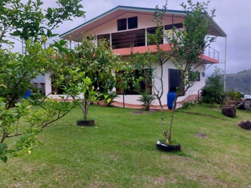 Highland Escape House : Turrialba : Costa Rica