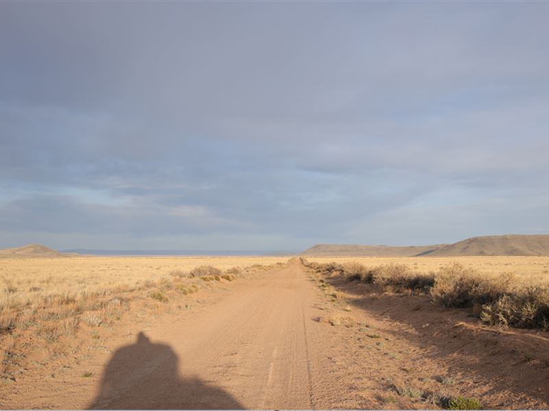 Perfect Off-Grid Awaits with 5 Acre : San Luis : Costilla County : Colorado