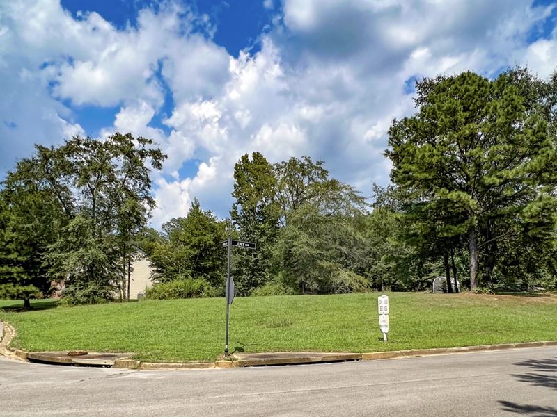 Corner Lot, Water, Sewer & Power : Bessemer : Jefferson County : Alabama