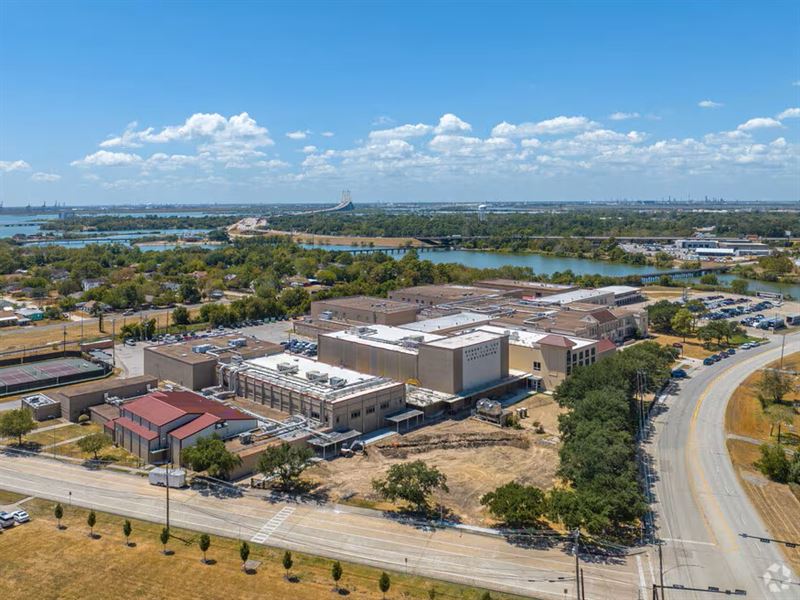 Affordable Lot in Baytown, TX : Baytown : Harris County : Texas