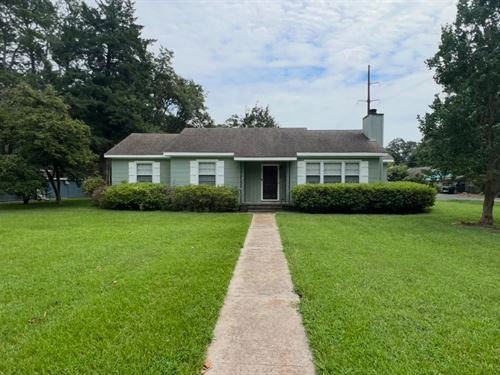 3 Bedroom Home in The Garden Distri : Monroe : Ouachita Parish : Louisiana