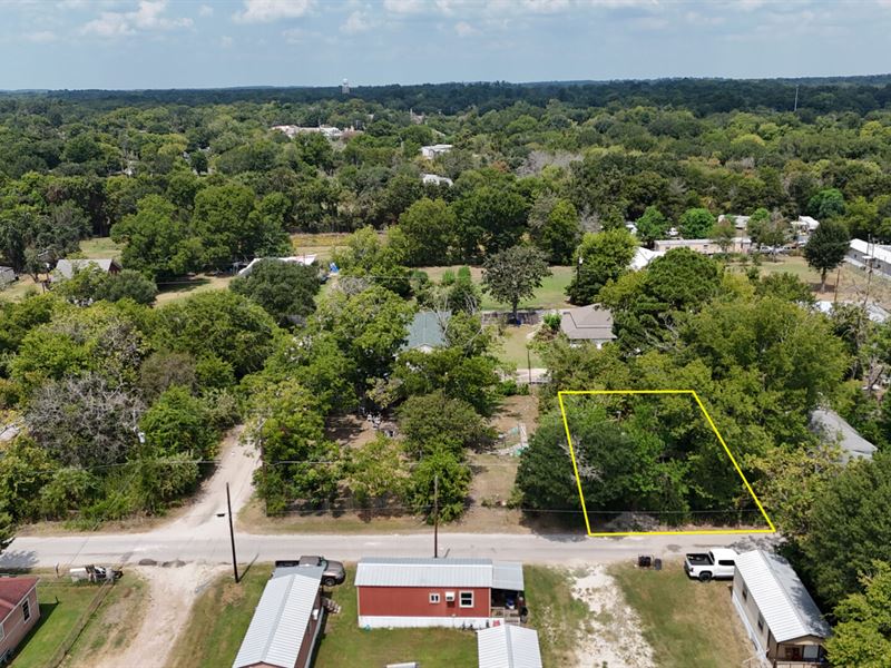 .11 Acre City Lot in Mexia TX : Trinity : Trinity County : Texas