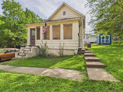 2-Bed Cottage-Style Home For Sale : Poplar Bluff : Butler County : Missouri