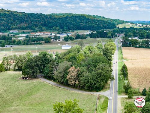 .69 +/- Acre Lot : Albany : Clinton County : Kentucky