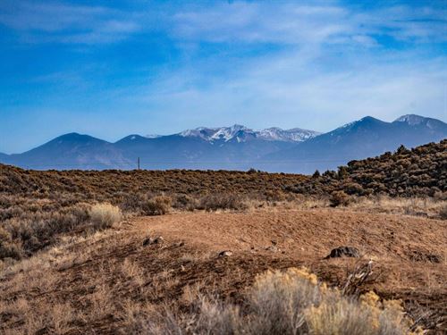 Awe-Inspiring Taos, New Mexico : Tres Piedras : Taos County : New Mexico
