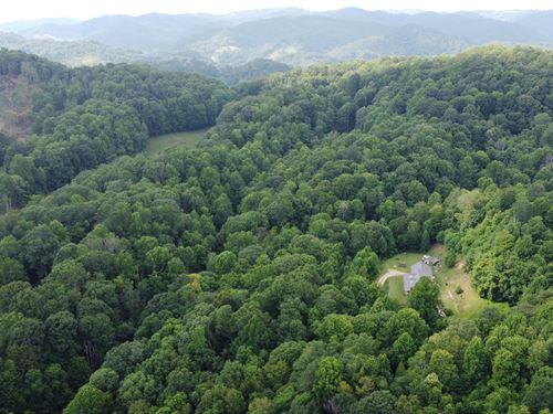 Secluded Ridge Retreat, $375 Down : Creston : Ashe County : North Carolina