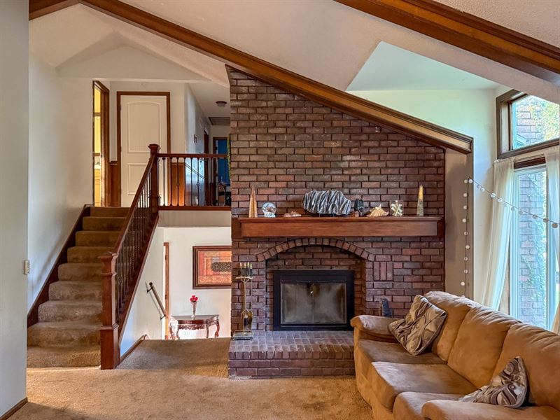 2098 S Oakcliff Rd : Joplin : Jasper County : Missouri