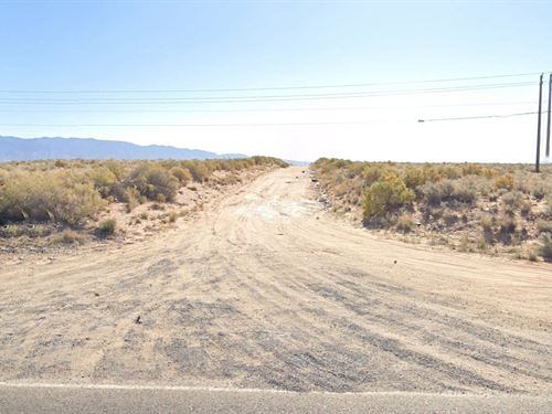Private Double Lot Near Towns : Rio Communities : Valencia County : New Mexico