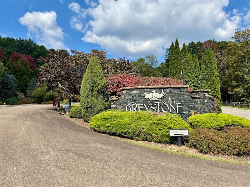 5.25 Acres of a Mountain Lot for sa : Crumpler : Ashe County : North Carolina