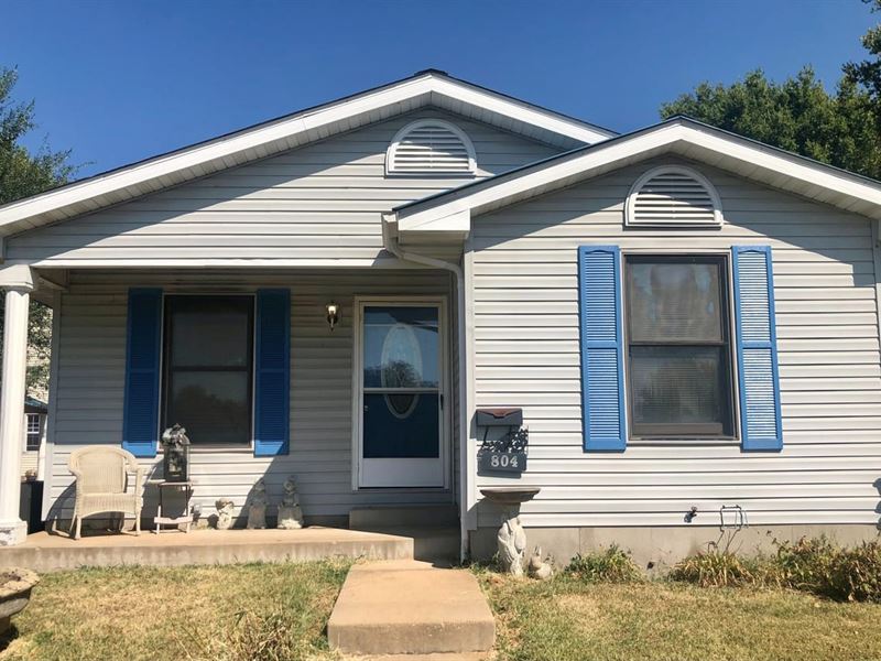 Two Homes with Pool Located in Park : Park Hills : Saint Francois County : Missouri