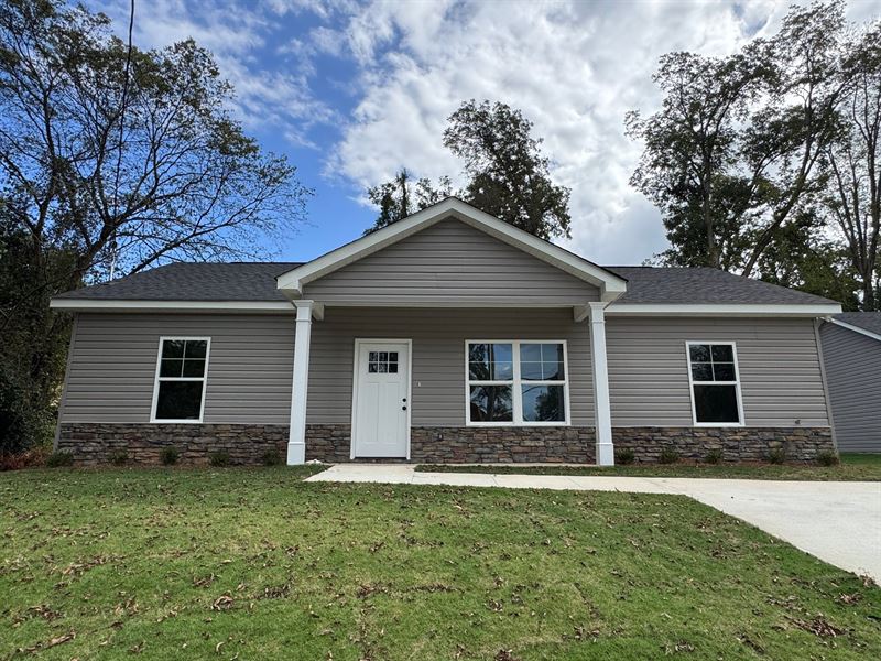 Brand-New Construction 811 Cherry : Lanett : Chambers County : Alabama