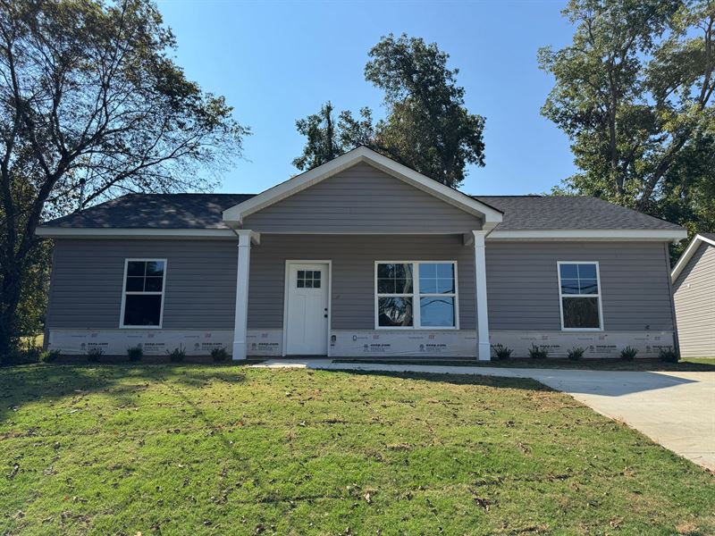 Brand-New Construction 811 Cherry : Lanett : Chambers County : Alabama
