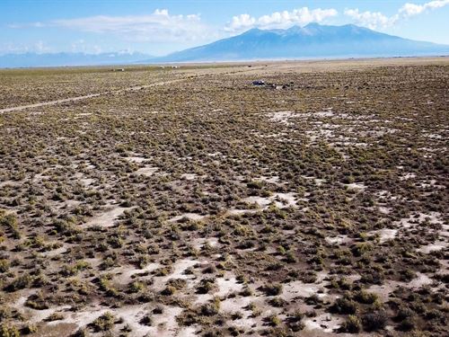 Mountain Views Near Fort Garland : Fort Garland : Costilla County : Colorado