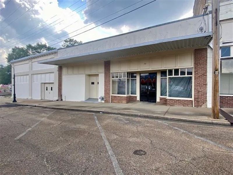 120 S Railroad Ave, McComb, MS 3964 : McComb : Pike County : Mississippi