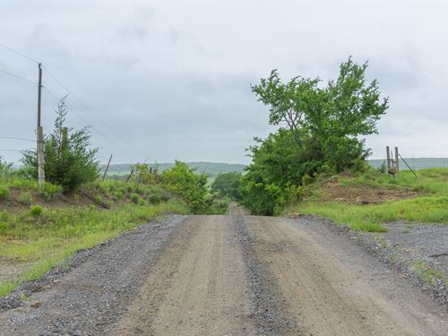 Electricity, Small Pond, $999 Down : Kiowa : Pittsburg County : Oklahoma