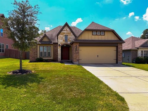 117 Green Haven Drive, Rental : Huntsville : Walker County : Texas