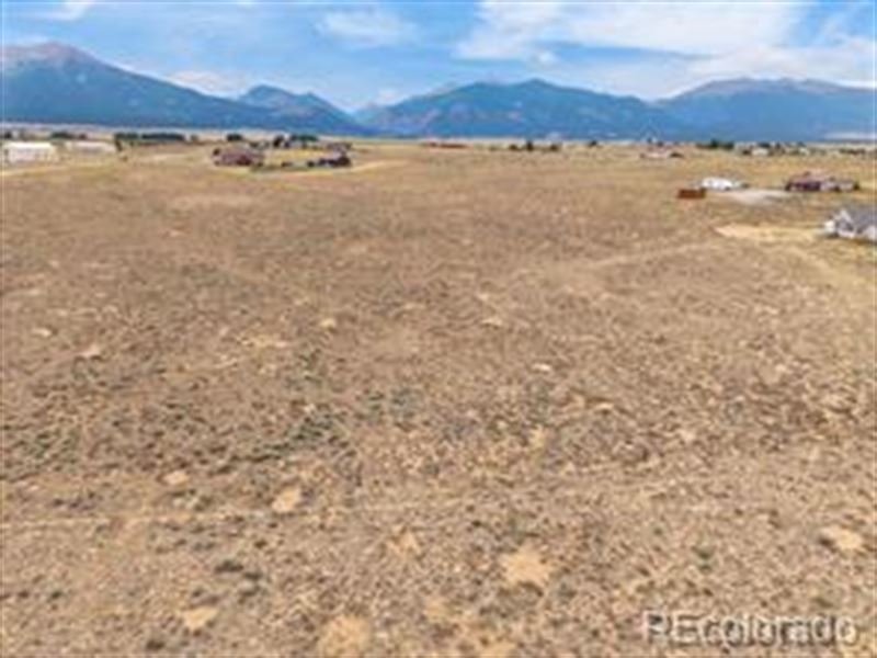 Over Five and a Half Acres : Buena Vista : Chaffee County : Colorado