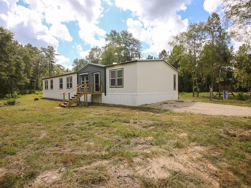 4.9 Acres, 2394 County Road 1520 : Warren : Tyler County : Texas