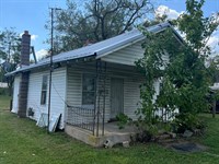 2 Bedroom 1 Bath Investment Opportu : Mountain Grove : Wright County : Missouri