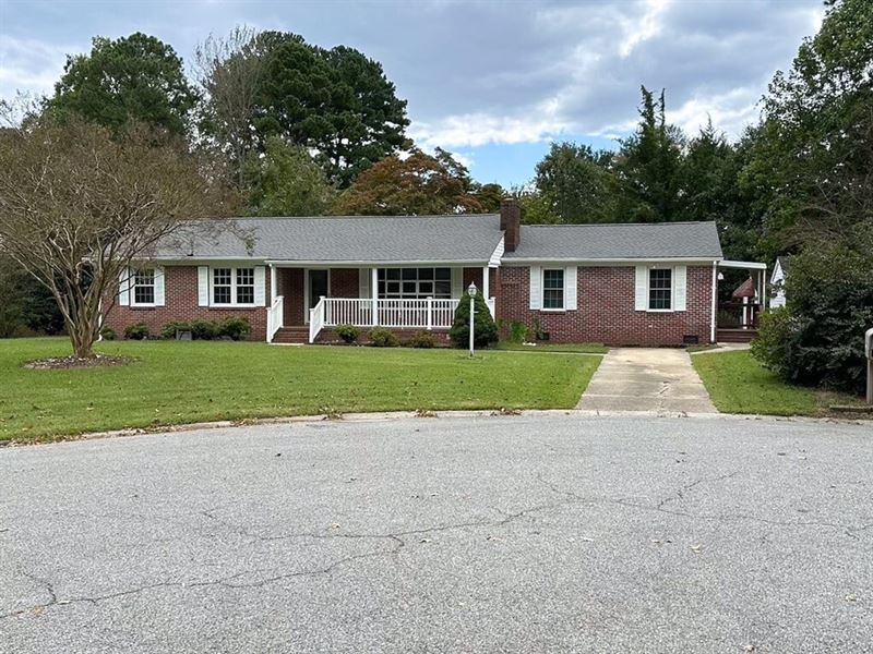 3 Bedroom Ranch for Sale in Suffolk : South Suffolk : Suffolk County : Virginia