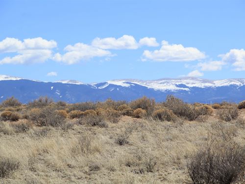 Offgrid Close to River and Mountain : Mesita : Costilla County : Colorado