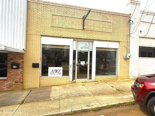 Downtown Retail or Office Space : McComb : Pike County : Mississippi