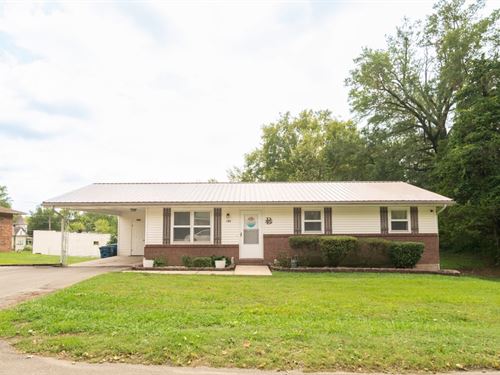 3 Bed Home For Sale in Bloomfield : Bloomfield : Stoddard County : Missouri