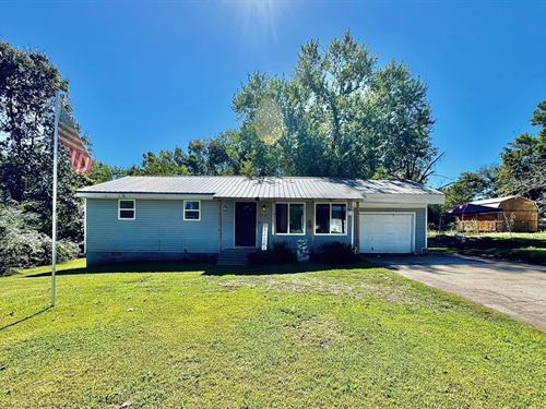 Spacious 3-Bed Home For Sale in Pop : Poplar Bluff : Butler County : Missouri