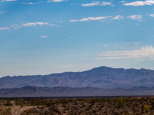 Oversize Lot Near Lake Havasu : Yucca : Mohave County : Arizona