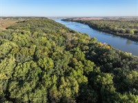 Missouri River Bluff Retreat : Ponca : Dixon County : Nebraska