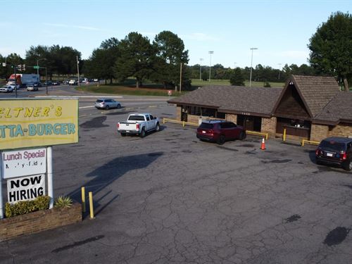 Feltner's Whattaburger : Russellville : Pope County : Arkansas