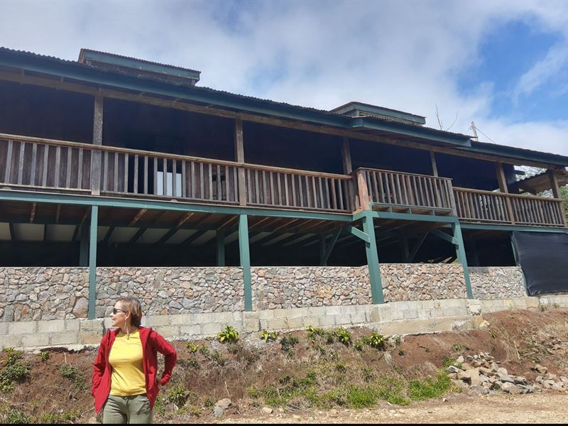 Eco Property with River View : San Ramon : Costa Rica