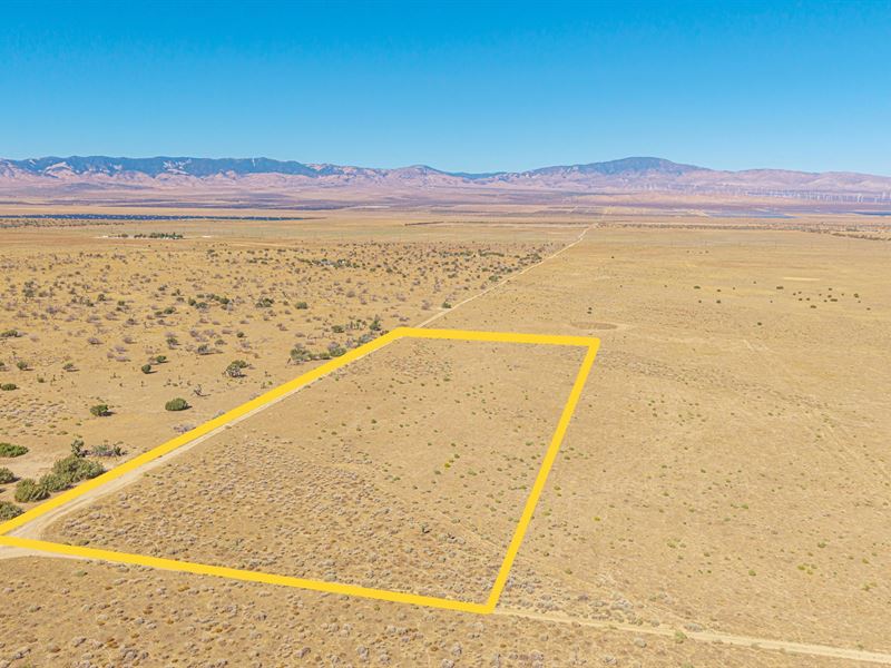 Corner Escape Spot, $1,185.36 Down : Lancaster : Los Angeles County : California