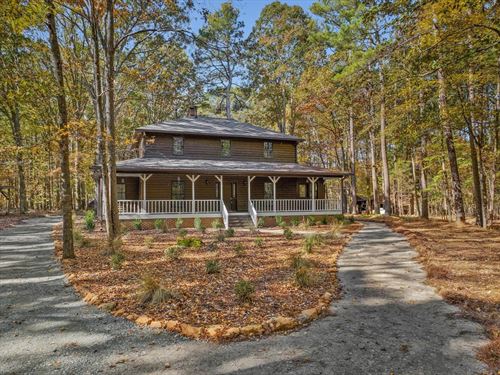 Embrace The Best of Country Living : Pittsboro : Chatham County : North Carolina