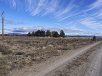 Mesa-Top Property Close To Power : Beatty : Klamath County : Oregon