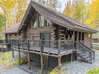 Full-Log Home in Hazelhurst : Hazelhurst : Oneida County : Wisconsin