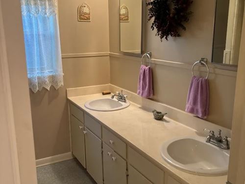 A Home on 3.2 Acres in Lafayette Co : Oxford : Lafayette County : Mississippi