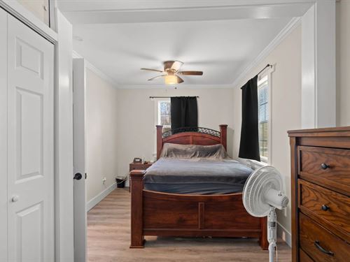 Home on 1 Acre Lot in Hamilton Coun : Soddy Daisy : Hamilton County : Tennessee