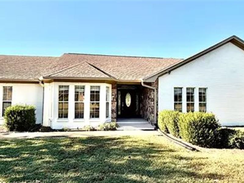 Home in Coahoma County at 340 Porte : Clarksdale : Coahoma County : Mississippi