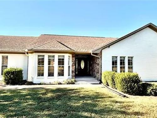 Home in Coahoma County at 340 Porte : Clarksdale : Coahoma County : Mississippi