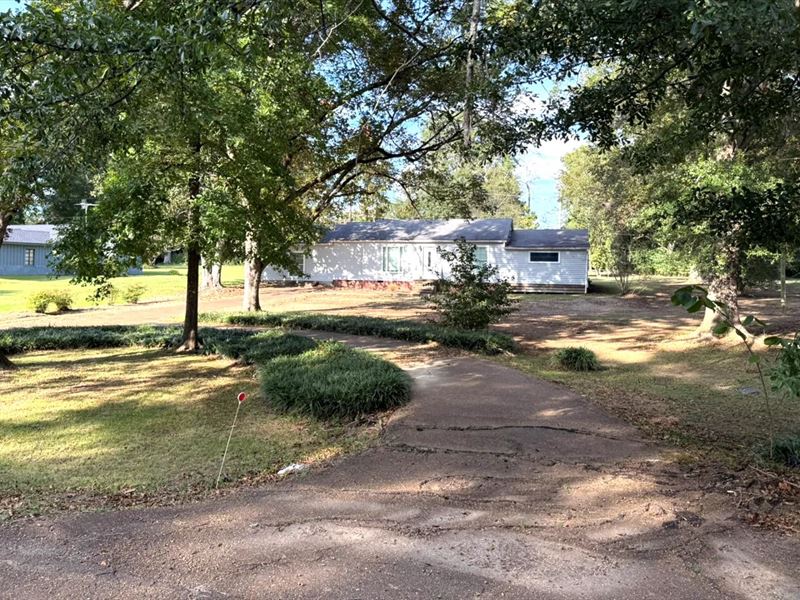 Home in Yazoo County at 1751 Old HI : Benton : Yazoo County : Mississippi
