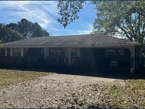 Home in Union County at 1280 CR 96 : New Albany : Union County : Mississippi