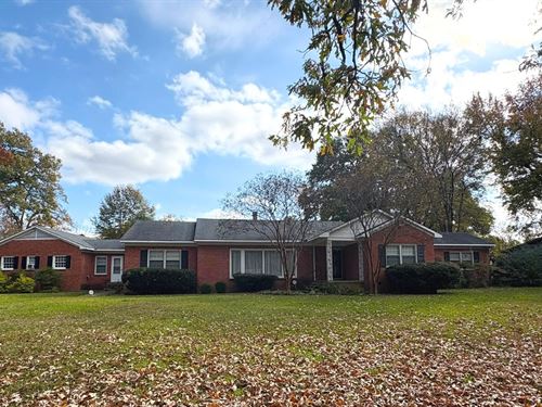 Home in Humphreys County at 406 Lef : Belzoni : Humphreys County : Mississippi