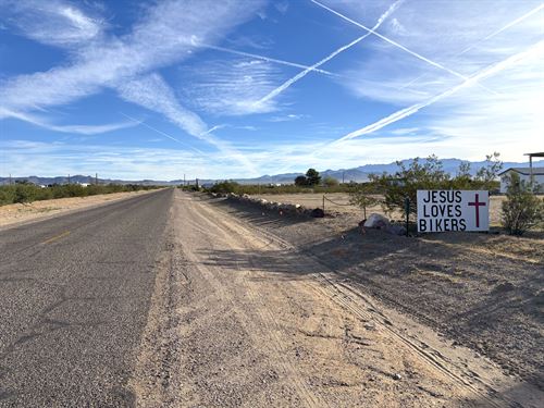 Paved Road Access for RV Escape : Kingman : Mohave County : Arizona