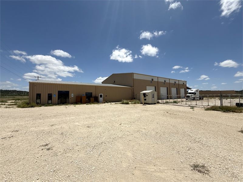 6 Ac in Ozona, TX : Ozona : Crockett County : Texas