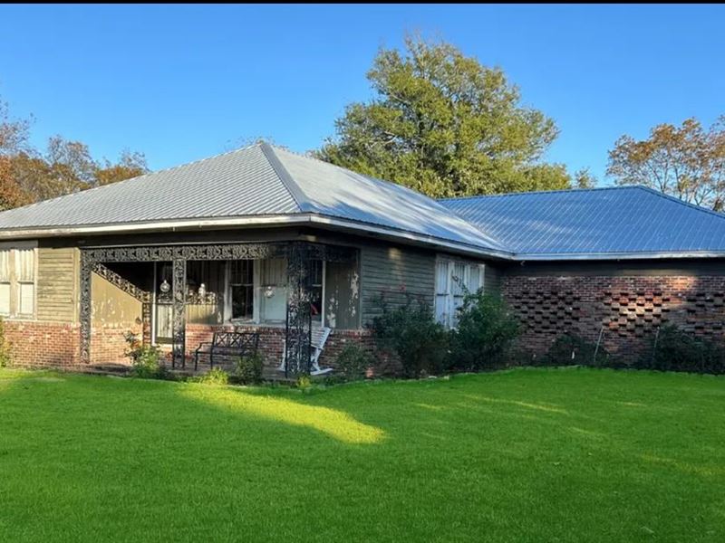 Home in Bolivar County at 142 E. PA : Duncan : Bolivar County : Mississippi