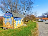 Angels Rest Hiker's Haven : Pearisburg : Giles County : Virginia