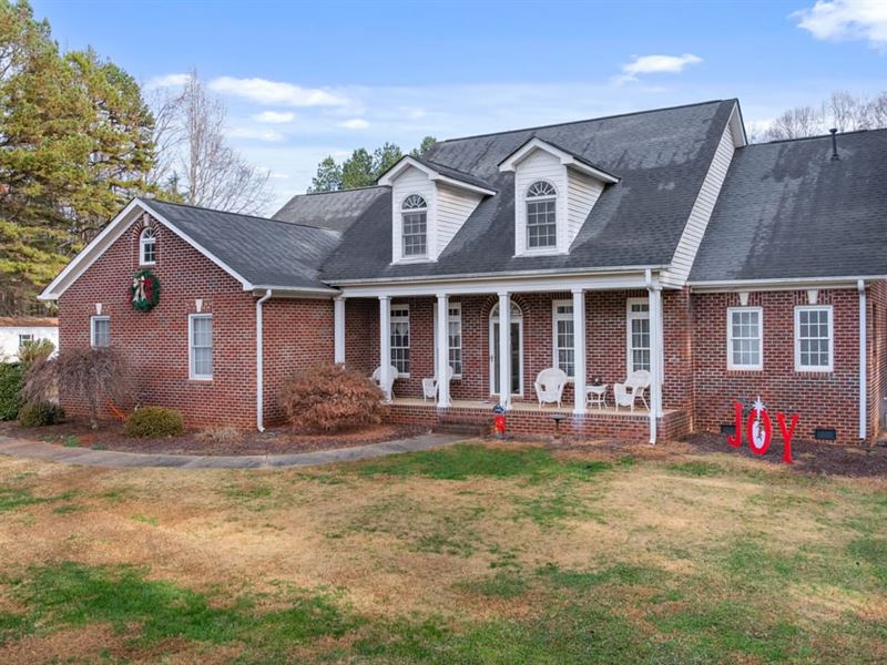 4Bd/3Ba Home, 14425 Dori Drive Hun : Huntersville : Mecklenburg County : North Carolina